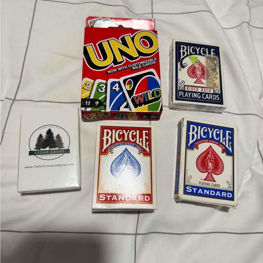 UNO and Bicycle Playing Cards Set - Picture 1 of 1